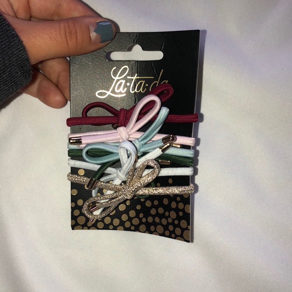 SUPER CUTE hair ties